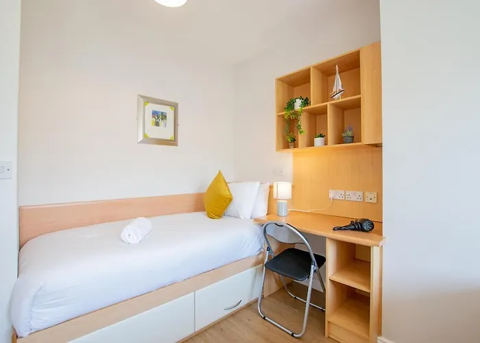 Spacious 4 Bed In דירה Limerick Junction